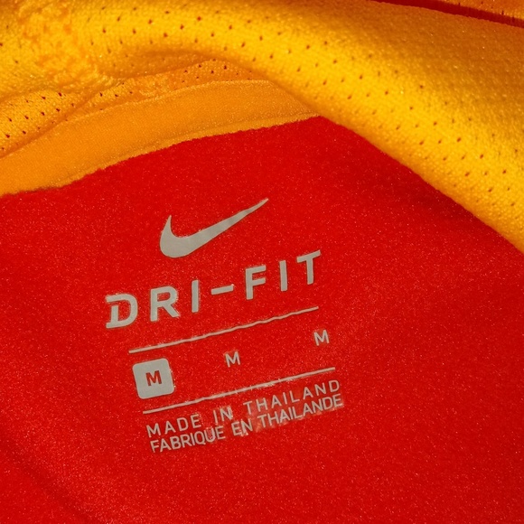 1007 Nike "Just Do It" Dri Fit Hoodie - Picture 3 of 4